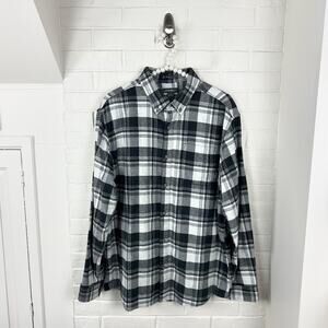 Eddie Bauer Men’s Grey Plaid Button Down Flannel Relaxed Fit 100% Cotton Shirt